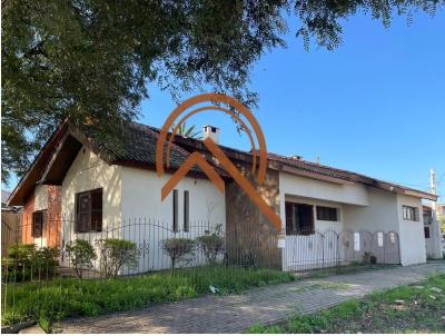 Casa para Venda, em Dom Pedrito, bairro Santa Terezinha, 3 dormit�rios, 4 banheiros, 1 su�te, 3 vagas